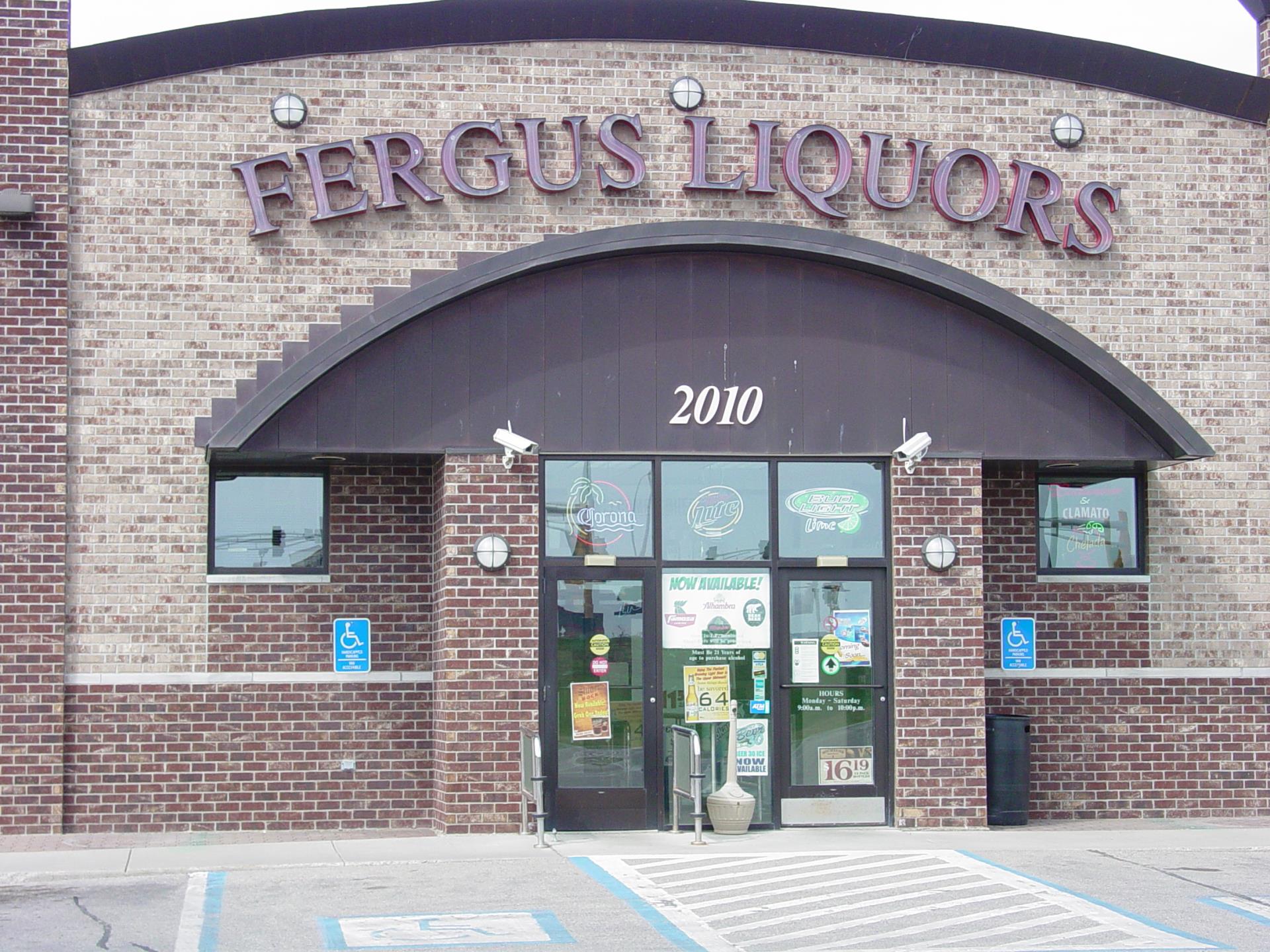 Fergus Liquors storefront